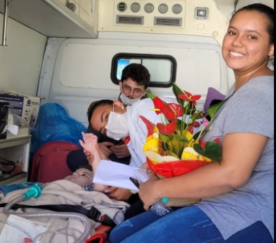 Criança internada há 6 meses na Santa Casa vai para casa através do programa de Alta Responsável