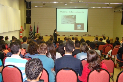 II Encontro de Direito e Tecnologia da Informação lota auditório do Univem