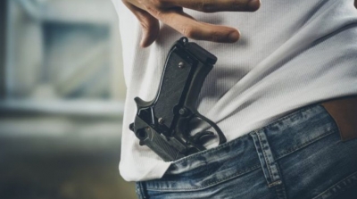 Polícia procura homem que atirou contra porteiro de motel