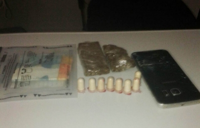 Rapaz é preso com drogas na zona norte