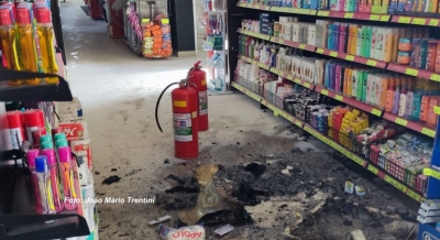 Princípio de incêndio em supermercado movimenta Bombeiros