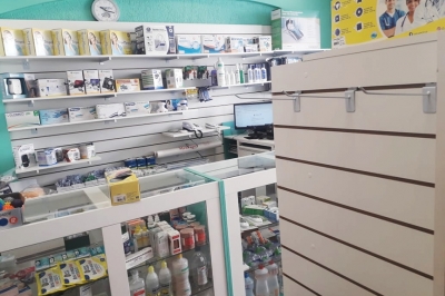 Mulher é presa ao furtar maquiagens e outras mercadorias de farmácia