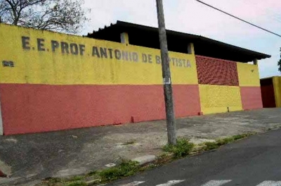 Fechamento de escolas em SP divide especialistas. Em Marília, estudantes protestam