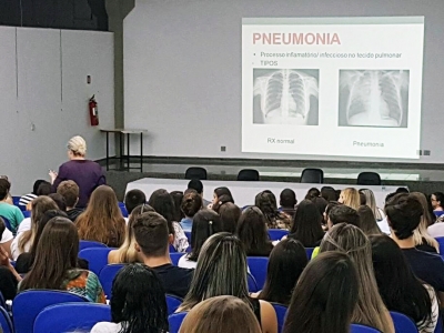 Estudantes de Medicina da Unimar promovem Simpósio para de geriatria e gerontologia