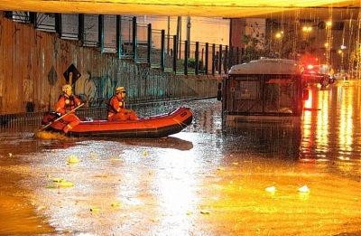Novo temporal atinge região. Em Marília choveu forte