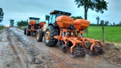 Trio é preso após furto de tratores em fazenda