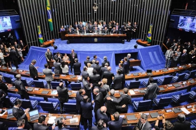 Senado decide nesta quarta se afasta Dilma definitivamente da Presidência