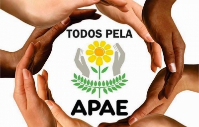 Grupo de Voluntárias da APAE realiza bazar da pechincha