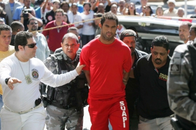 STF decide que goleiro Bruno deve voltar à prisão imediatamente