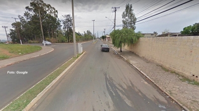 Homens são presos pela PM tentando furtar casa e ferro velho