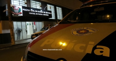 Adolescentes são assaltados e perdem celulares