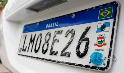 Novas placas de veículos serão obrigatórias a partir de 31 de janeiro