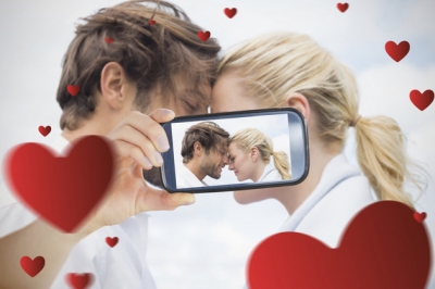 Fotos de casal em excesso nas redes sociais pode ser um sinal negativo