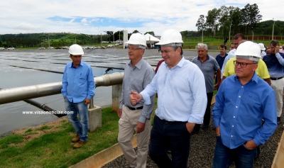 Prefeito Daniel entrega ETE do Barbosa e assina ordem de serviço para estação do Palmital
