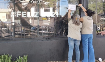 Vigilância Sanitária interdita bar na avenida Sampaio Vidal após desobediência e aglomeração