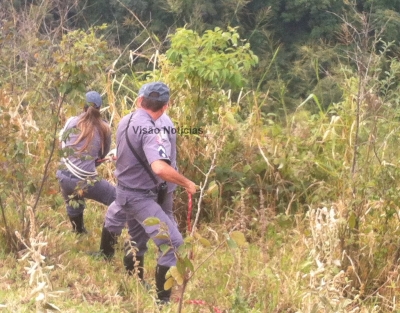 PM e Bombeiros fazem buscas a homem desaparecido