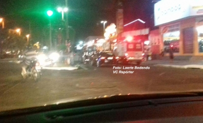 Garota de bicicleta sofre acidente na av. Tiradentes