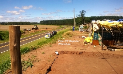 Com reintegração de posse, DER desocupa área invadida ao lado de rodovia