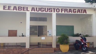 Professores fazem vídeo de escola vazia em Marília e emocionam alunos