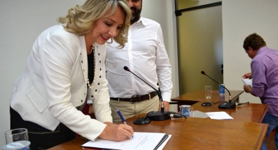 Prefeitura de Pompeia paga R$ 500,00 de bônus aos servidores