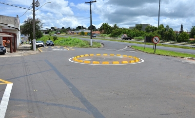 Trânsito: zona Oeste tem nova rotatória 