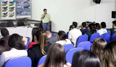 Medicina Veterinária e Engenharia Agronômica discutem produção e reprodução animal