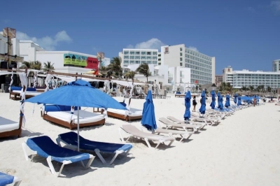 Cancún reabre para turistas após 3 meses fechada e até US$ 1 bilhão de prejuízos