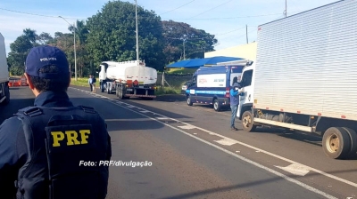 Ação Sest/Senat e PRF ajuda caminhoneiros a combater riscos e roubos de carga