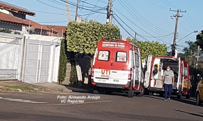 Homem sofre graves queimaduras ao tentar trocar poste em Marília