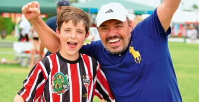 Aos 13 anos, filho de Gugu Liberato lança canal de culinária