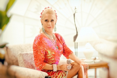 Andréa Beltrão aparece como Hebe Camargo em 1ª foto de cinebiografia