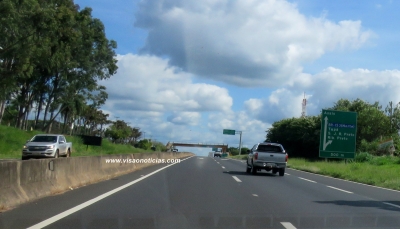 Com faca, rapaz tenta se matar, agride PMs e acaba baleado e morto em Marília