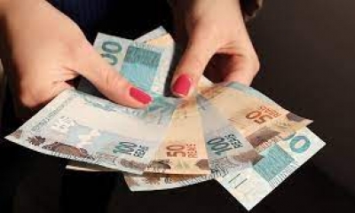 Pagamento do 13º salário deve injetar R$ 233 bilhões na economia