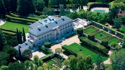 Mansão da série A Família Buscapé é posta à venda por R$1 bilhão 