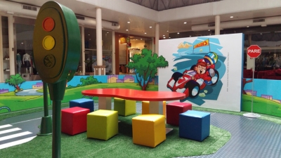 Senninha ensina leis de trânsito de forma divertida 