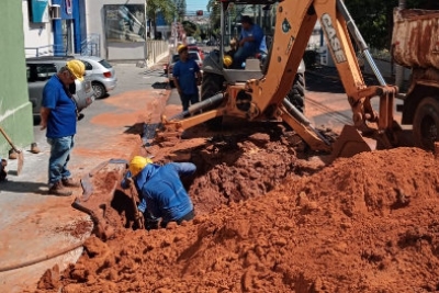 Quebra de rede prejudica abastecimento de água na zona norte