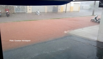 Chuva causa alagamentos na zona sul e transtornos pela cidade