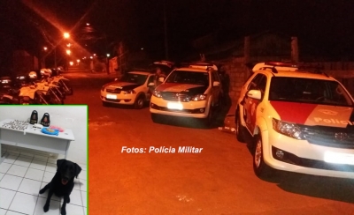 Rapazes são presos pela PM embalando drogas na zona norte