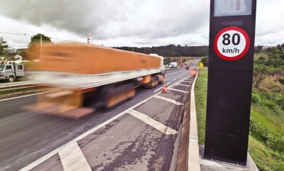 Excesso de velocidade lidera ranking das infrações mais cometidas em 2017