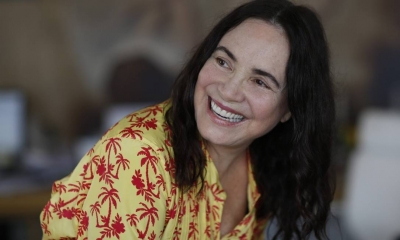 Governo banca despesas de Regina Duarte e se recusa a informar valores