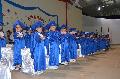 Educação divulga cronograma de formaturas da rede municipal