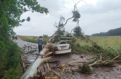 Sobe para 5 o número de mortes provocadas por passagem de ciclone no Sul
