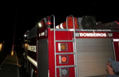 Veículo pega fogo em Vera Cruz