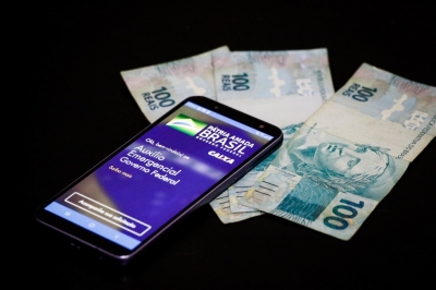 Auxílio Emergencial: começa amanhã os pagamentos de R$ 300