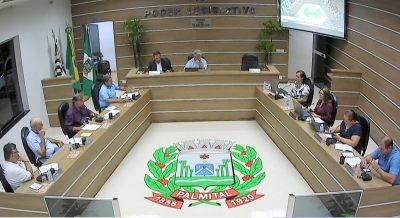 Moradores da região se mobilizam para reduzir salário de vereadores 