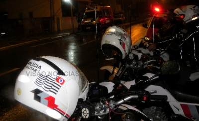 Dupla é presa após furtar som de caminhonete e caminhão