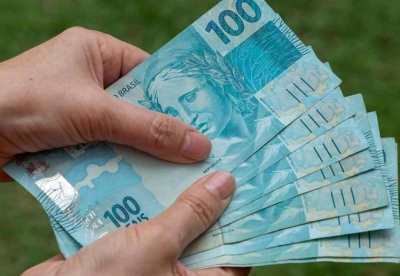 Congresso aprova Orçamento de 2023 com Bolsa Família de R$ 600 e salário mínimo de R$ 1.320