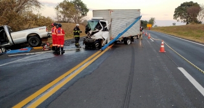 Acidente na BR-153 provoca morte de duas pessoas 
