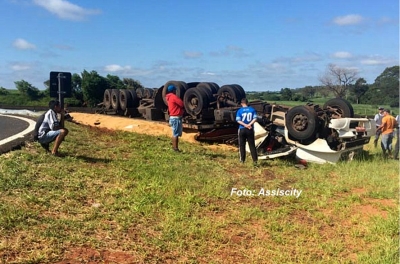 Caminhoneiro morre em acidente na região
