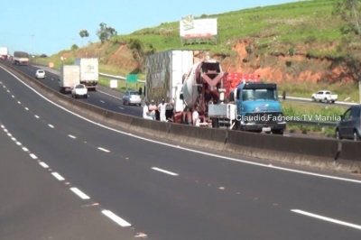 Engavetamento na SP-294